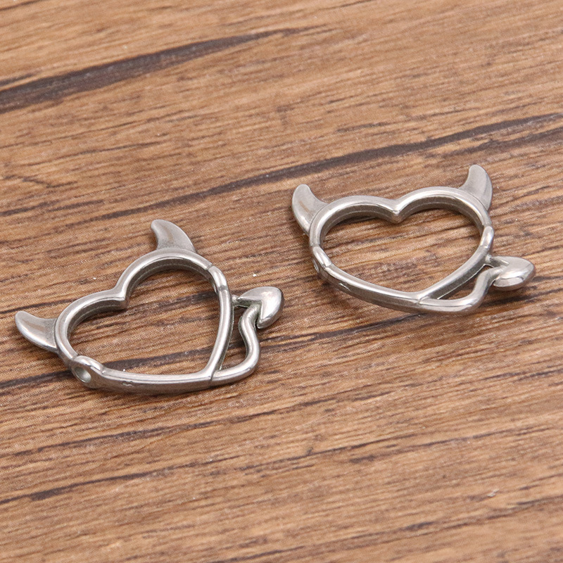 976 Steel color 20*21mm 1.6g