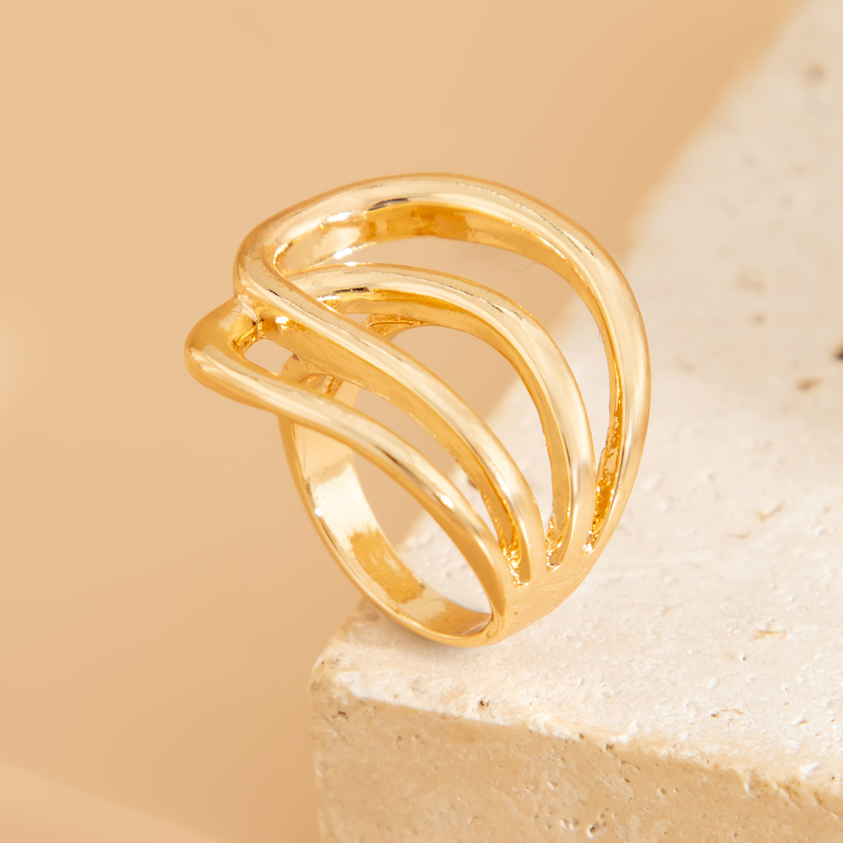 03 light gold ring 0822
