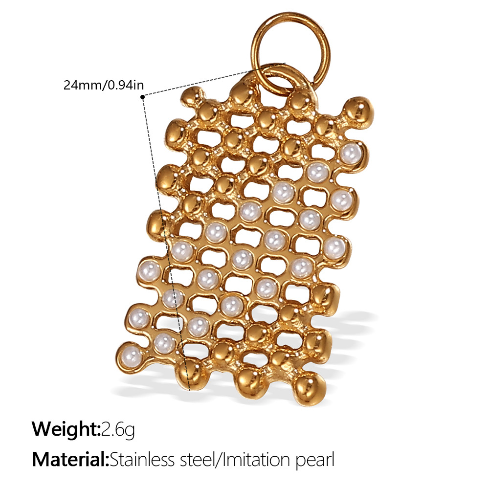 Pj511weg white bead gold pendant