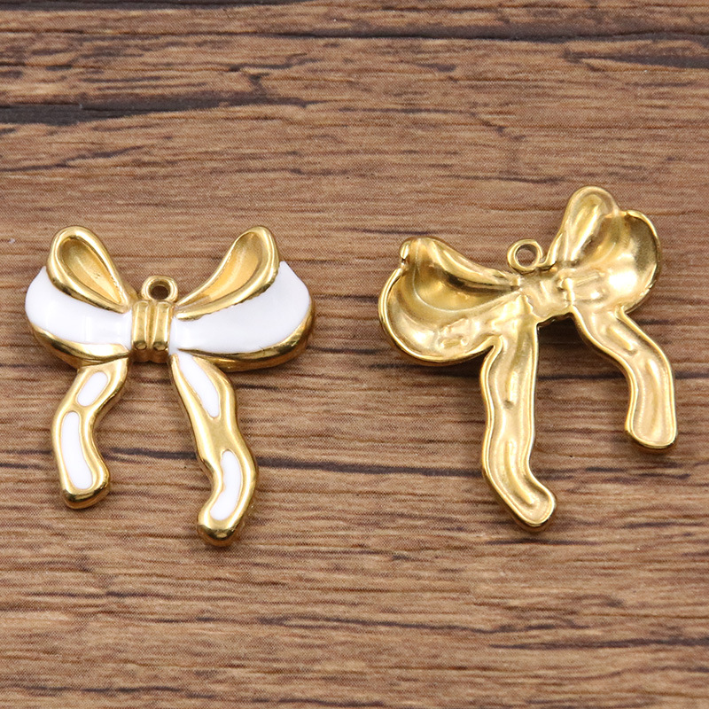 No. 1 white bow 22x25mm 3.6g