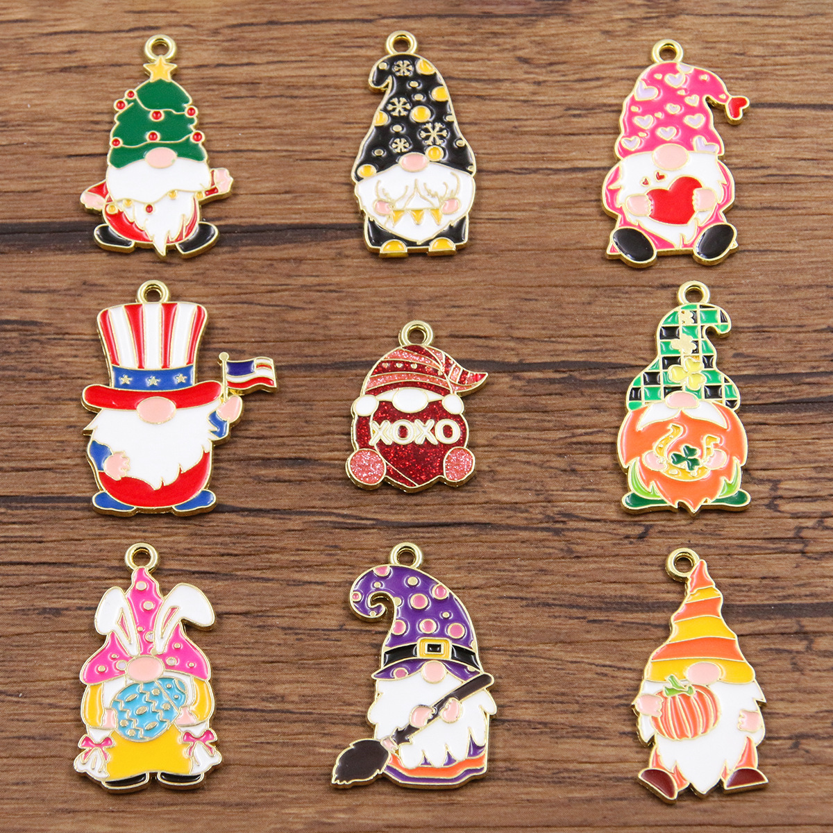 A set of 9 styles (about 17.4g)