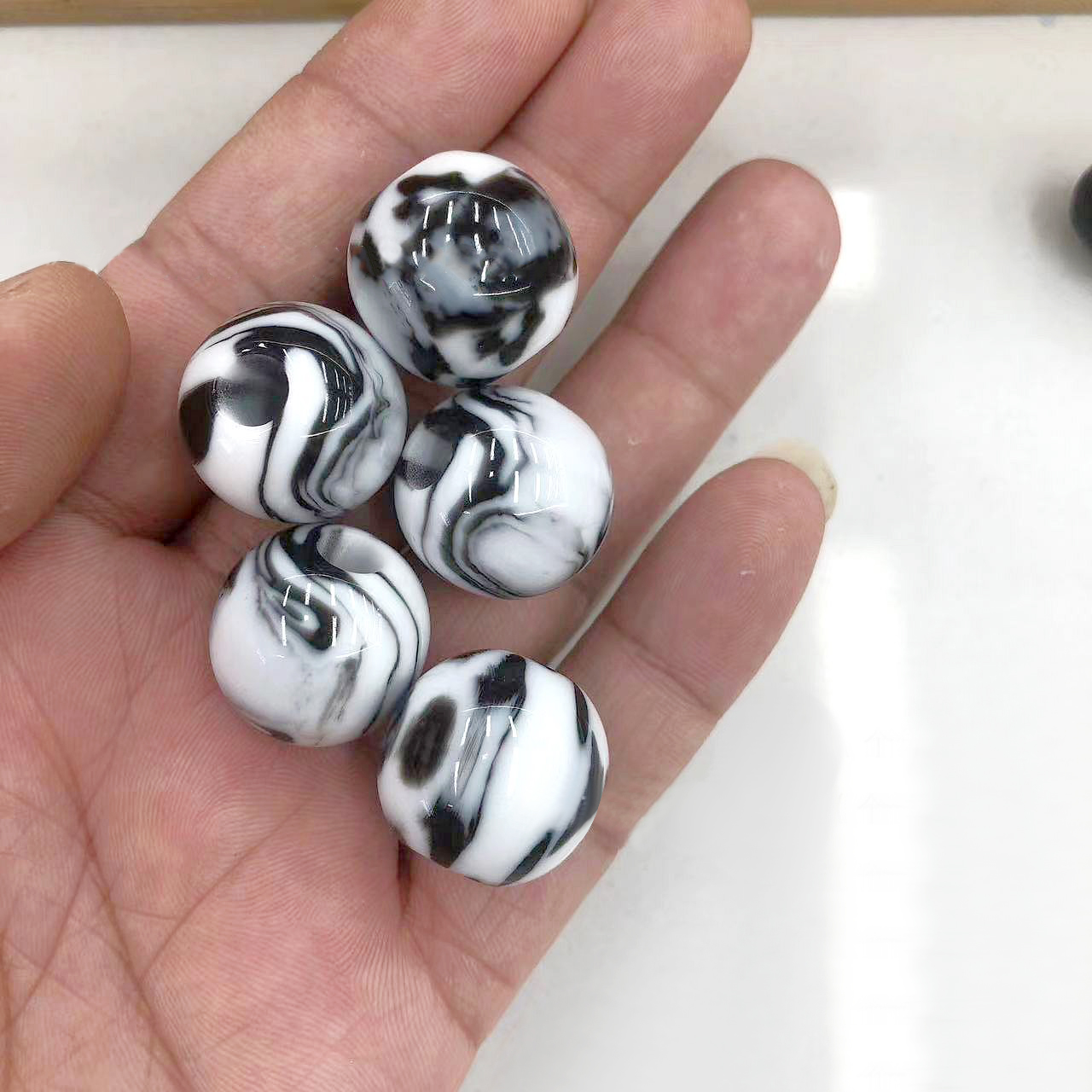 Color no. 4 (inner diameter 5mm)