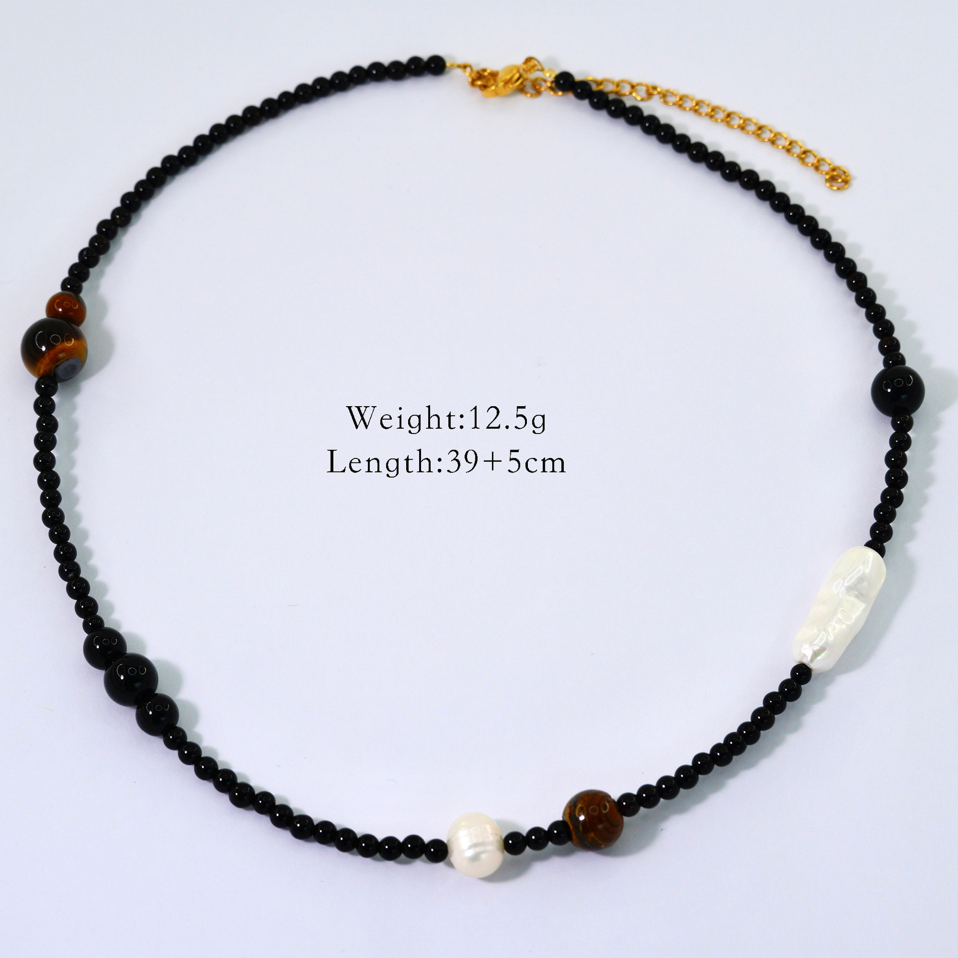 Hand beads necklace