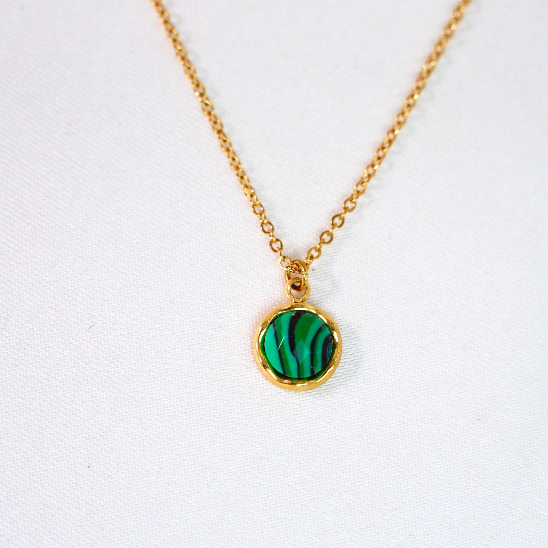 Faceted malachite