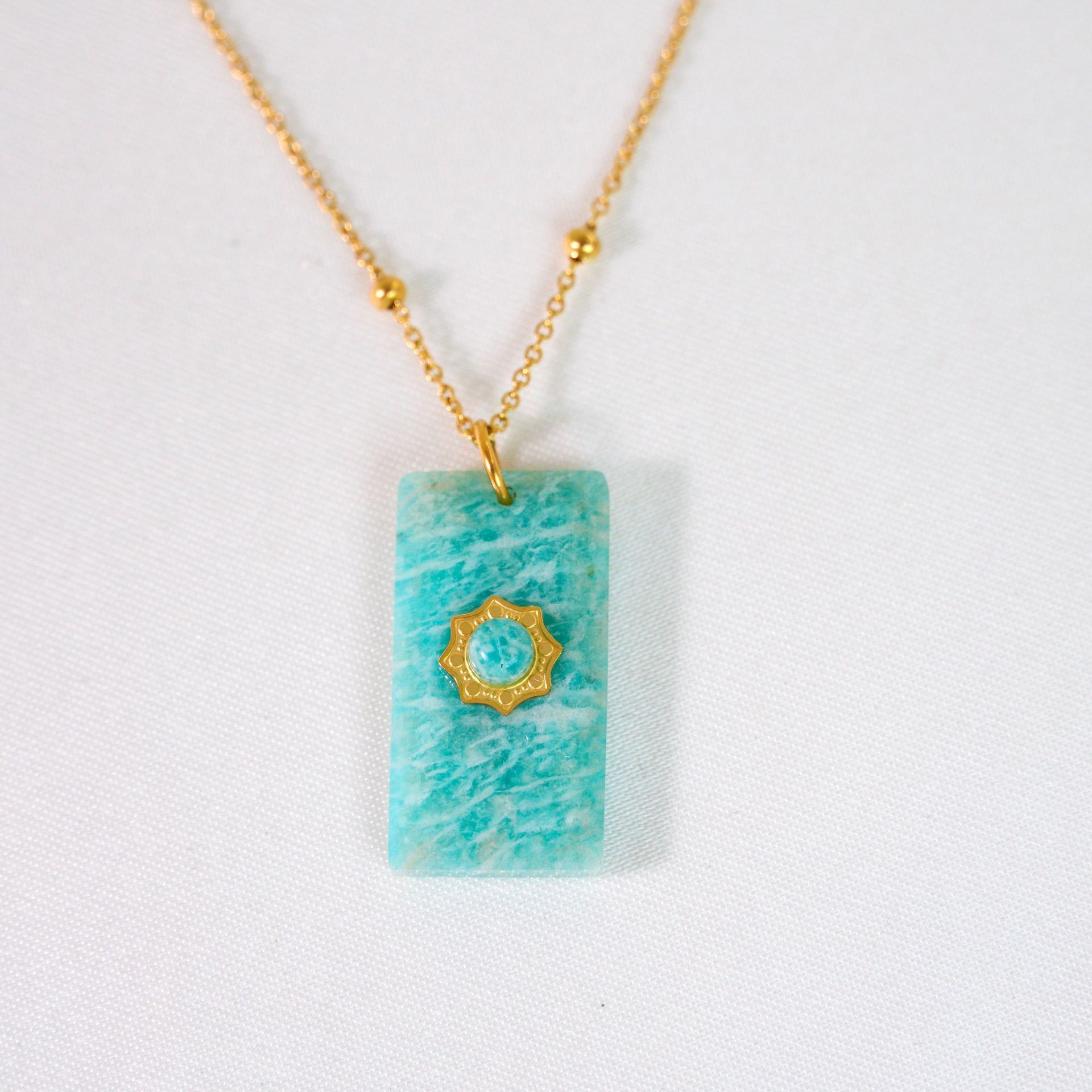 Square necklace