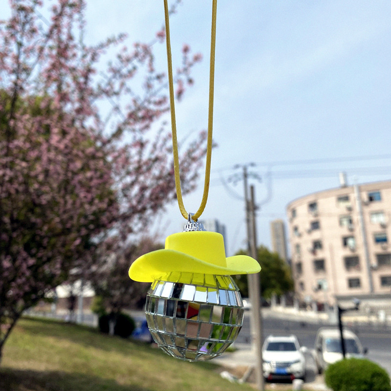 Pendant 4
