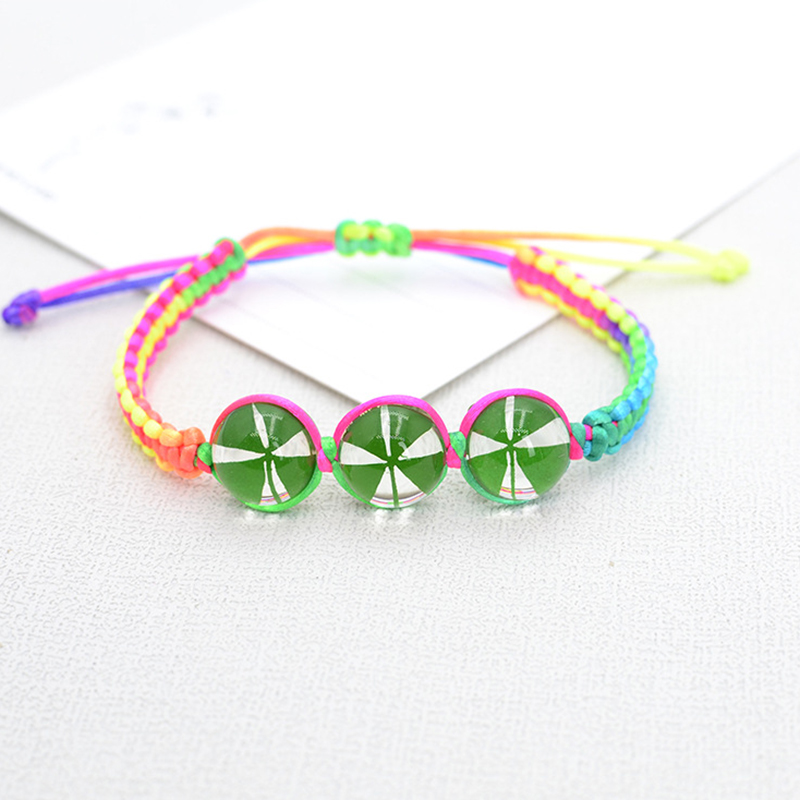 Colorful flat knot