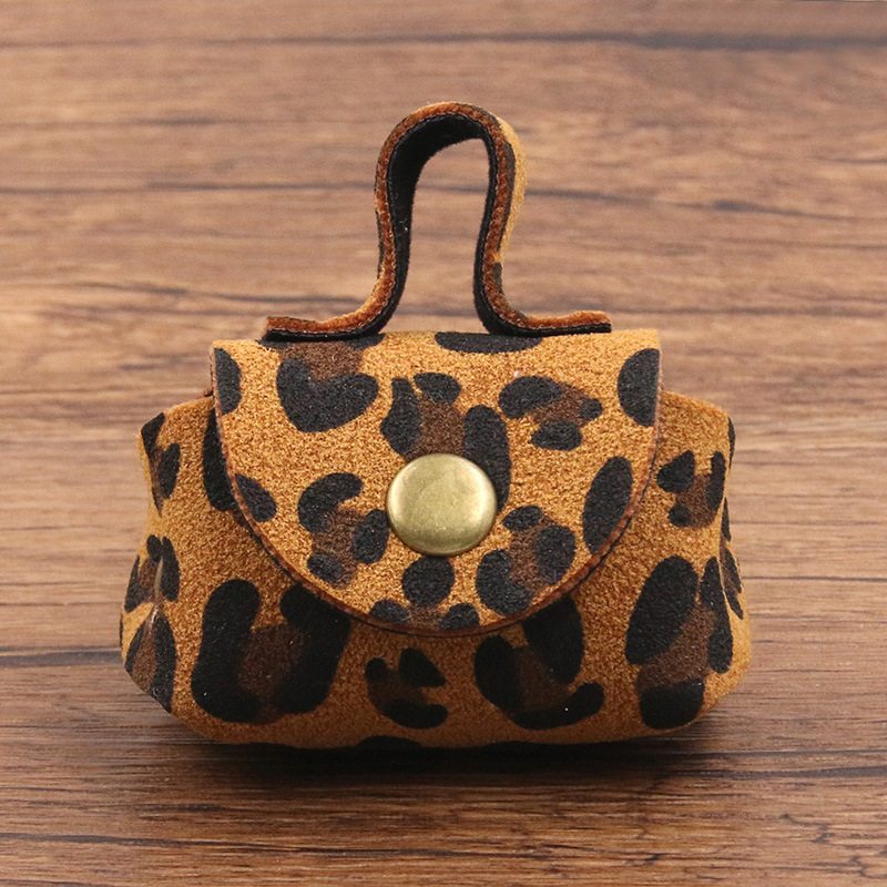 Leopard orange
