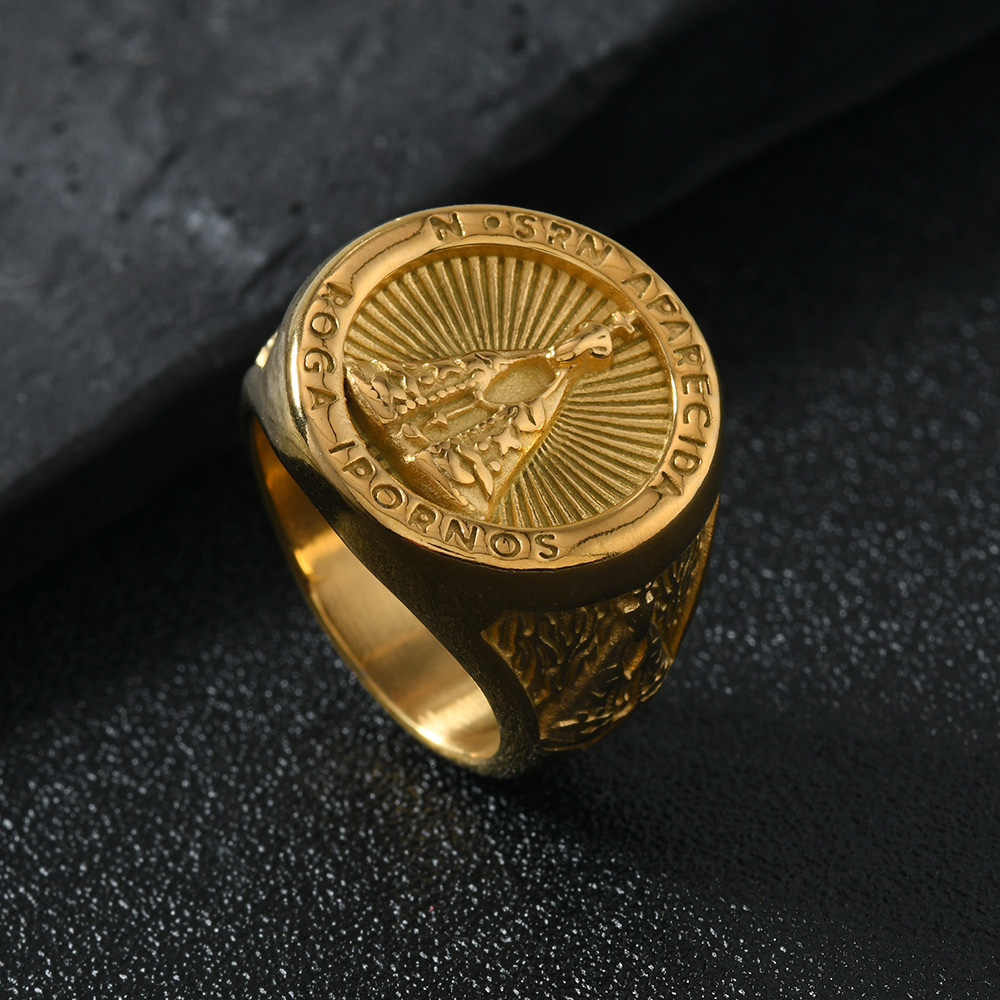 Gold-three-dimensional style