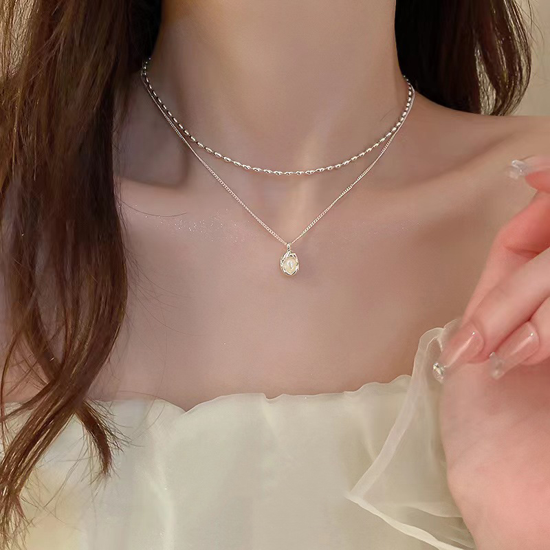 Platinum olive bead chain   pea suit