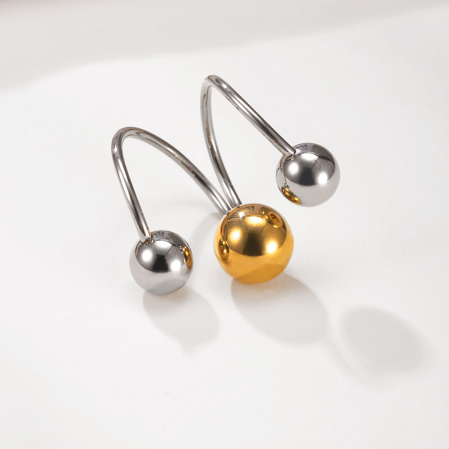 Mixed color steel balls