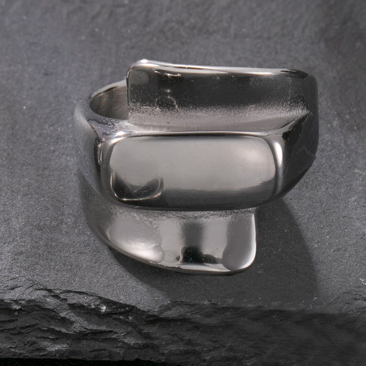 Steel color-three-layer glossy closed ring