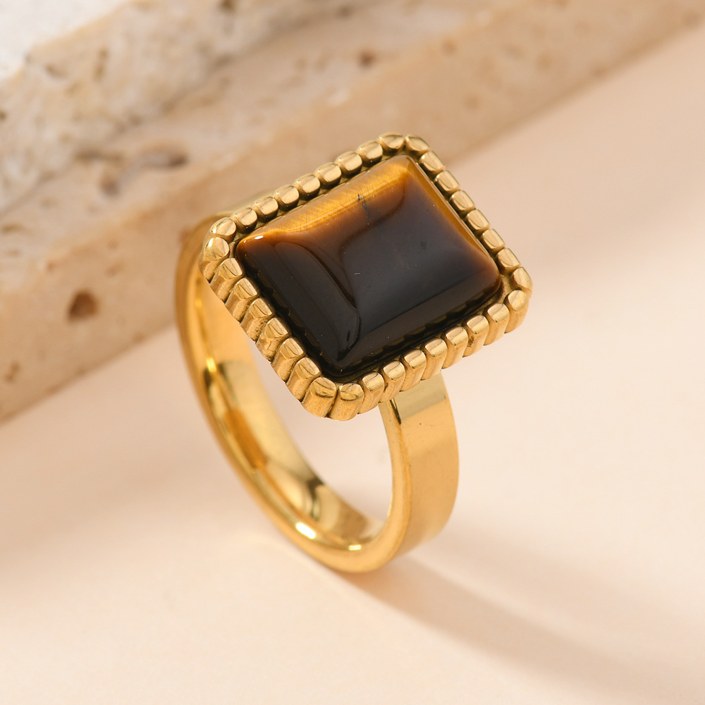 Cat's eye stone