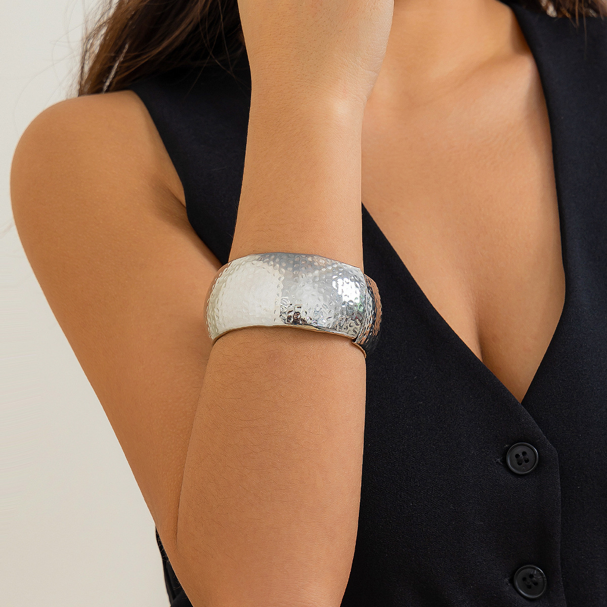White K 2367