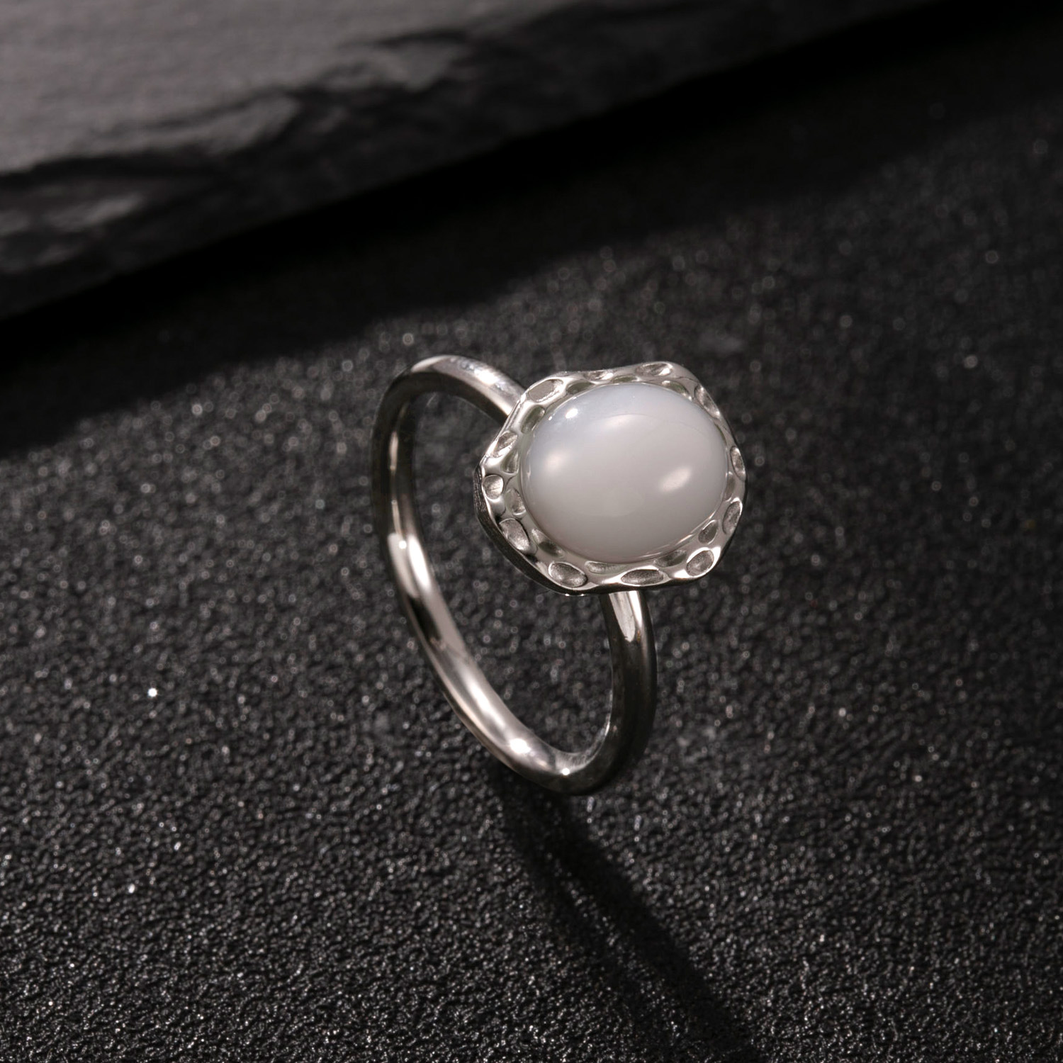 Steel color (white natural stone)
