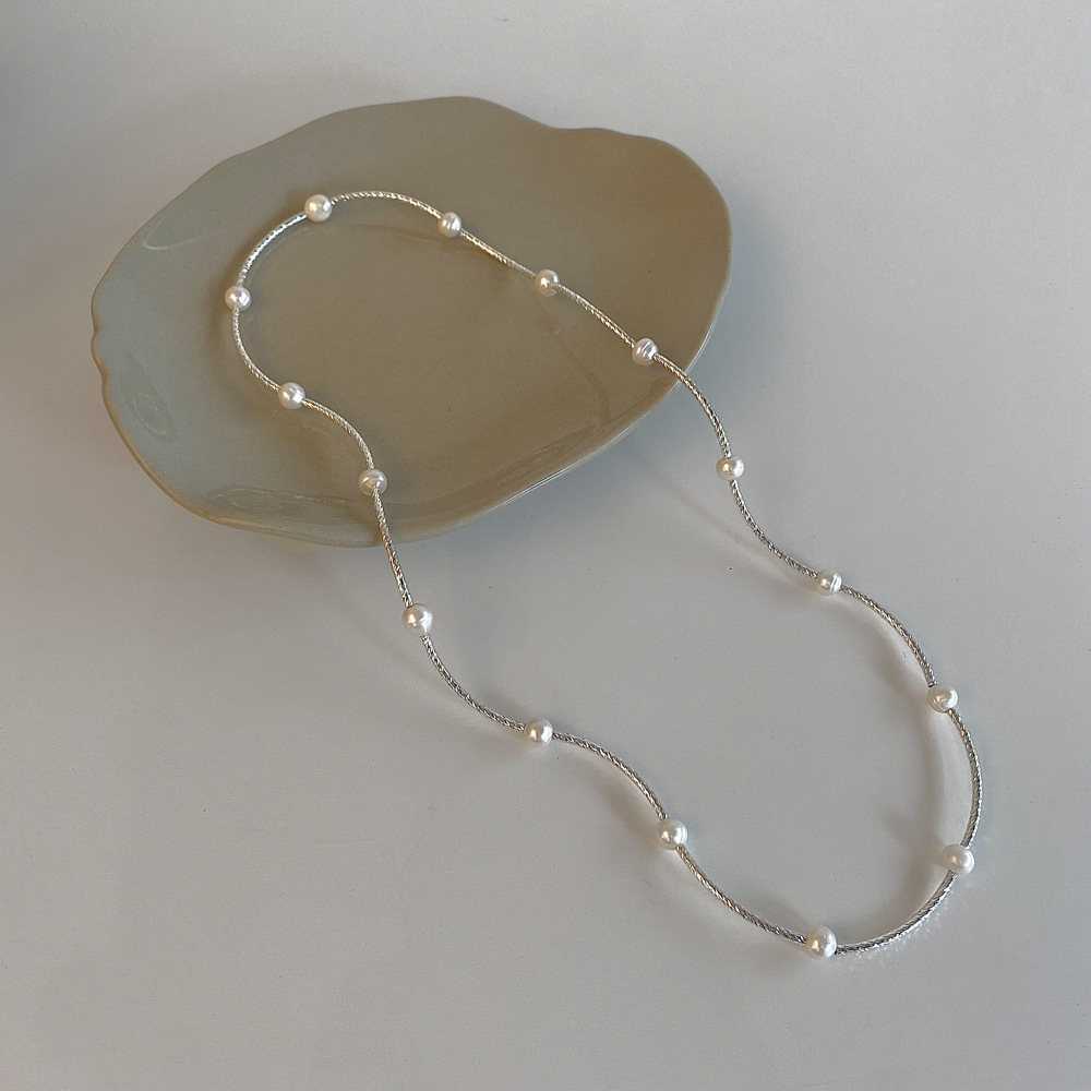 Silver Freshwater Pearl Stitching Necklace