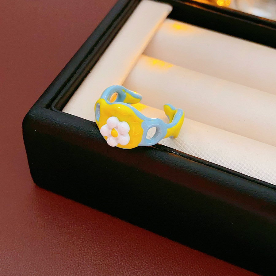 4#Ring-yellow-blue-flower