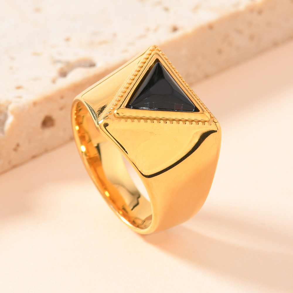 Gold (black diamond)