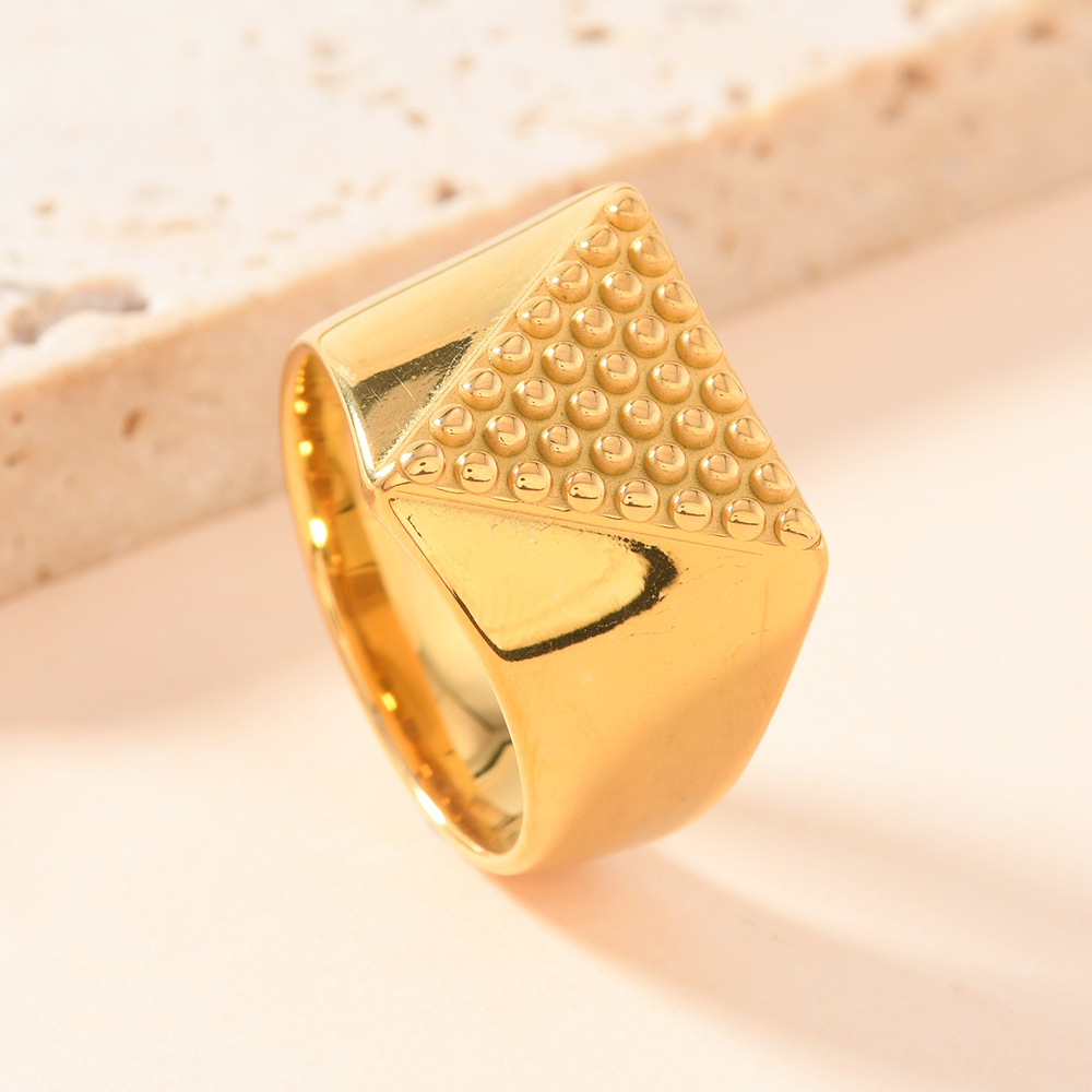 Gold (polka dots)