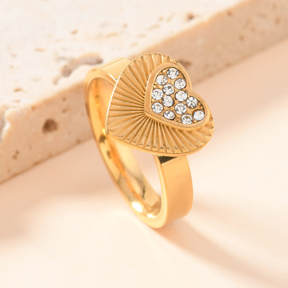 Gold (diamond heart)