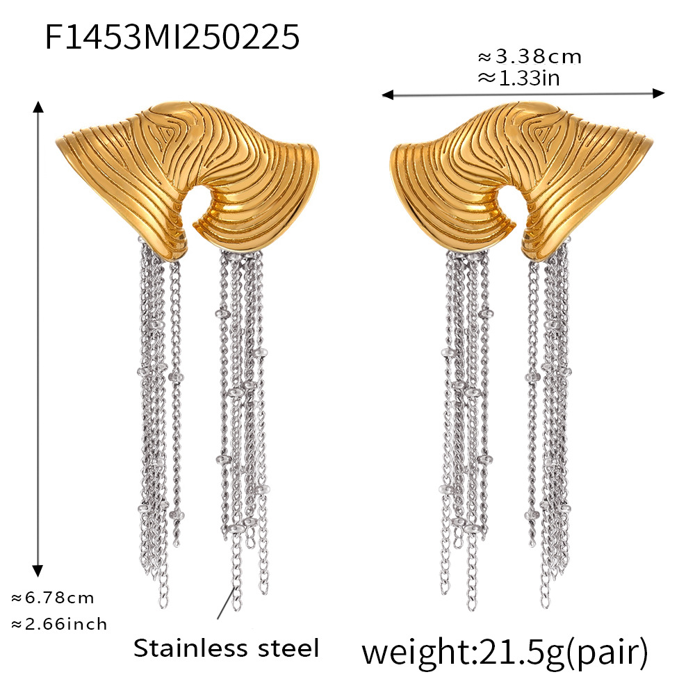 F1453-between gold earrings