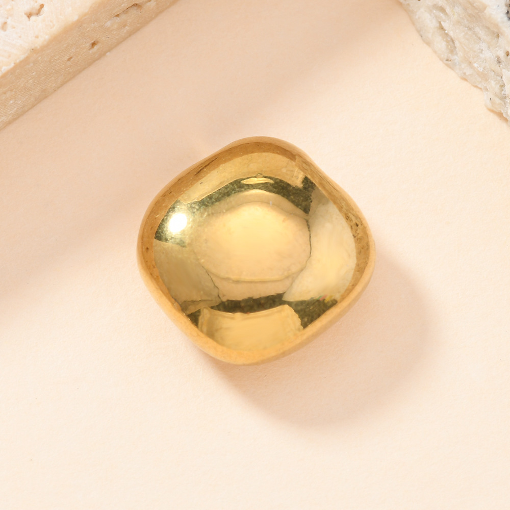 Gold (oval)