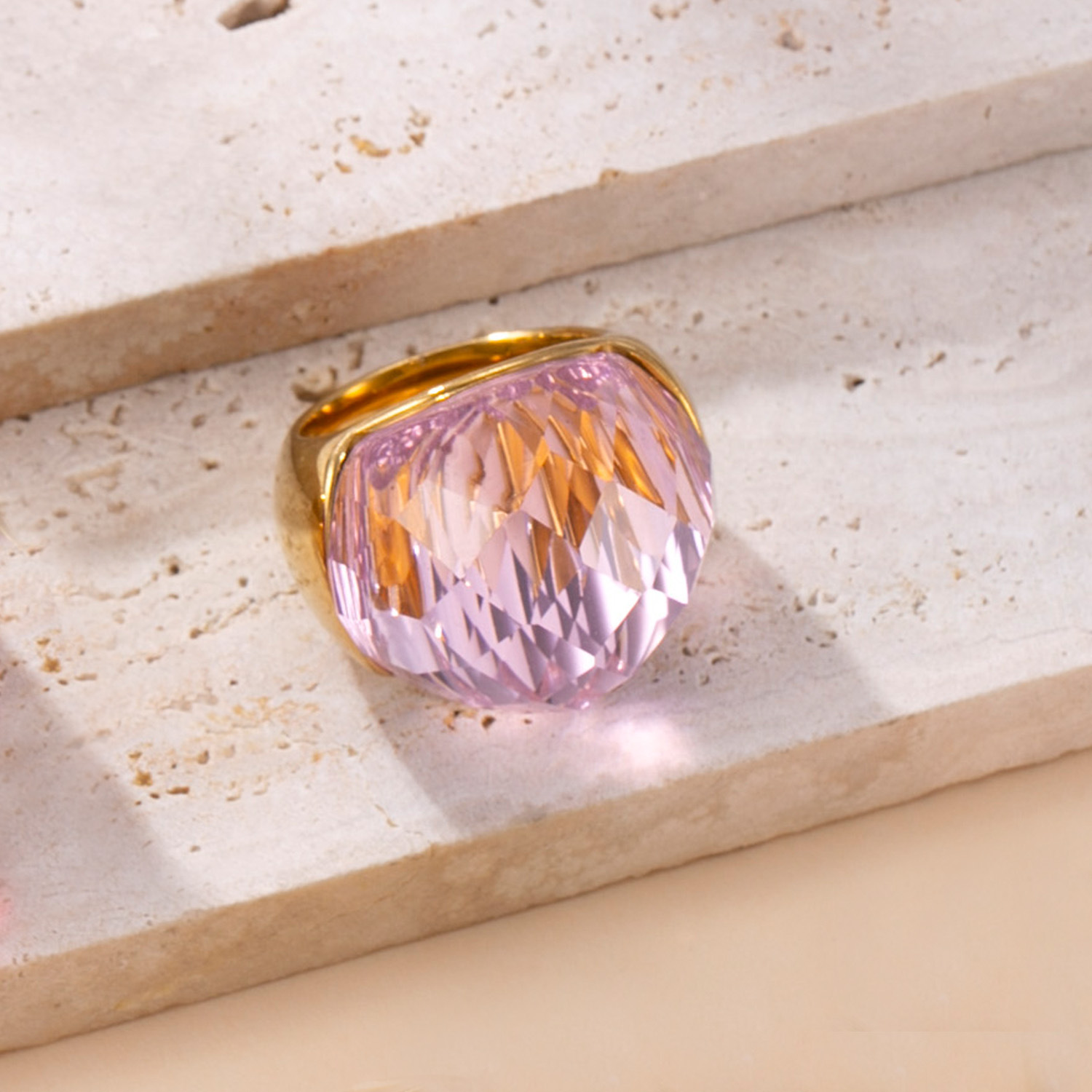 Gold-pink zircon