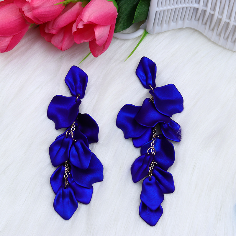 Pearlescent sapphire blue 22 pieces