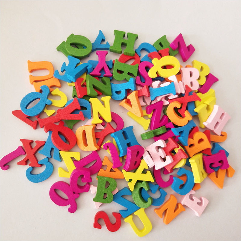 Color letter mixed hair has no hole, about 1.5CM high and 1.2CM wide