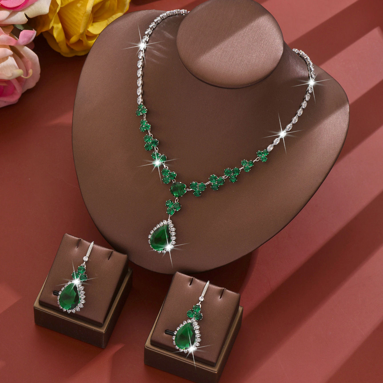 green necklace   earrings