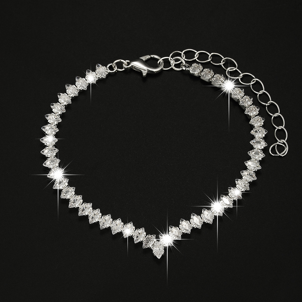 C/bracelet