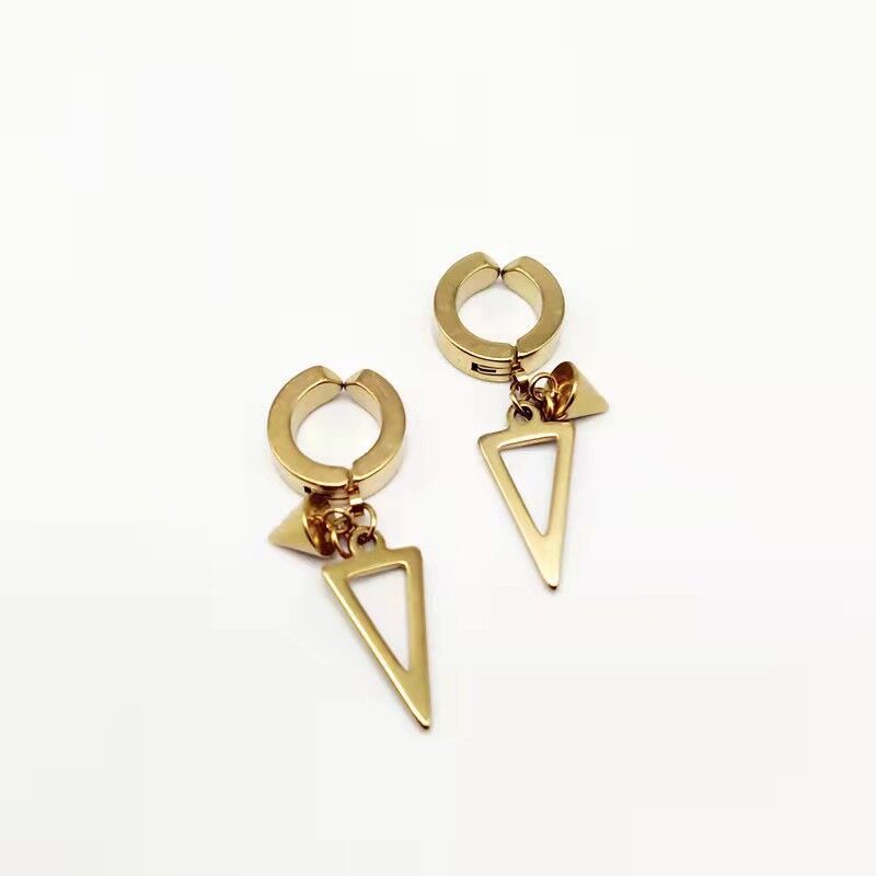 Gold 4*9 ear clip