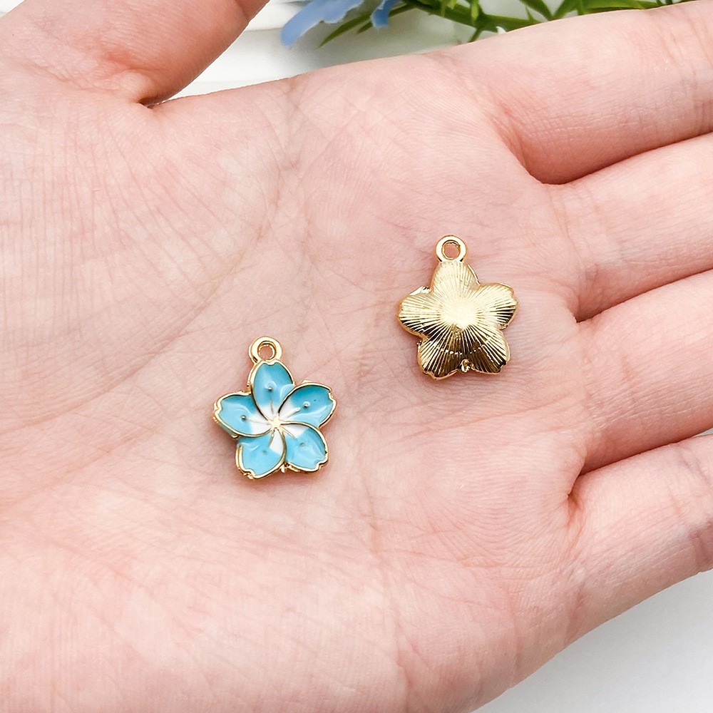1 blue drip daisies 16x13mm-19627-0.7g