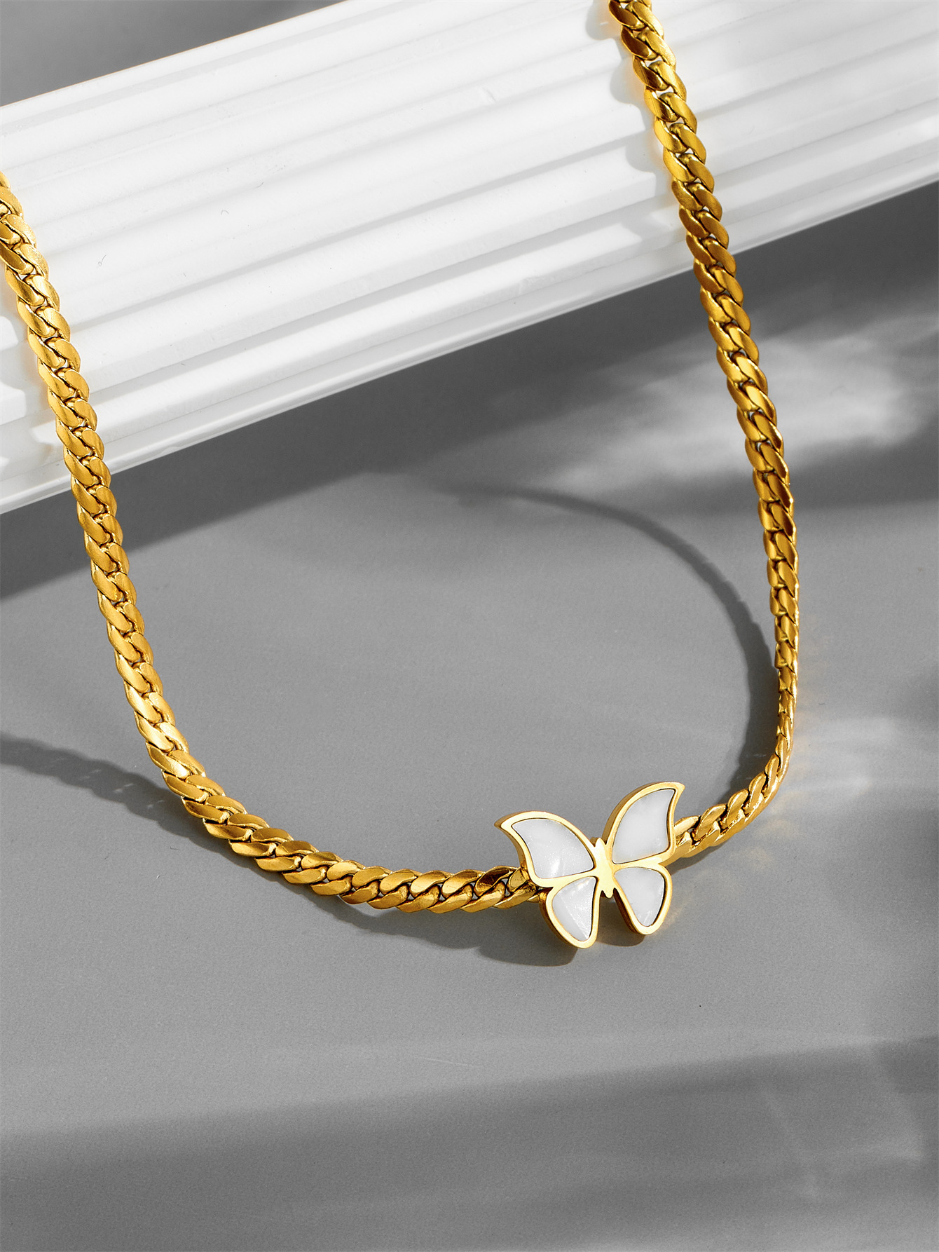 Collar