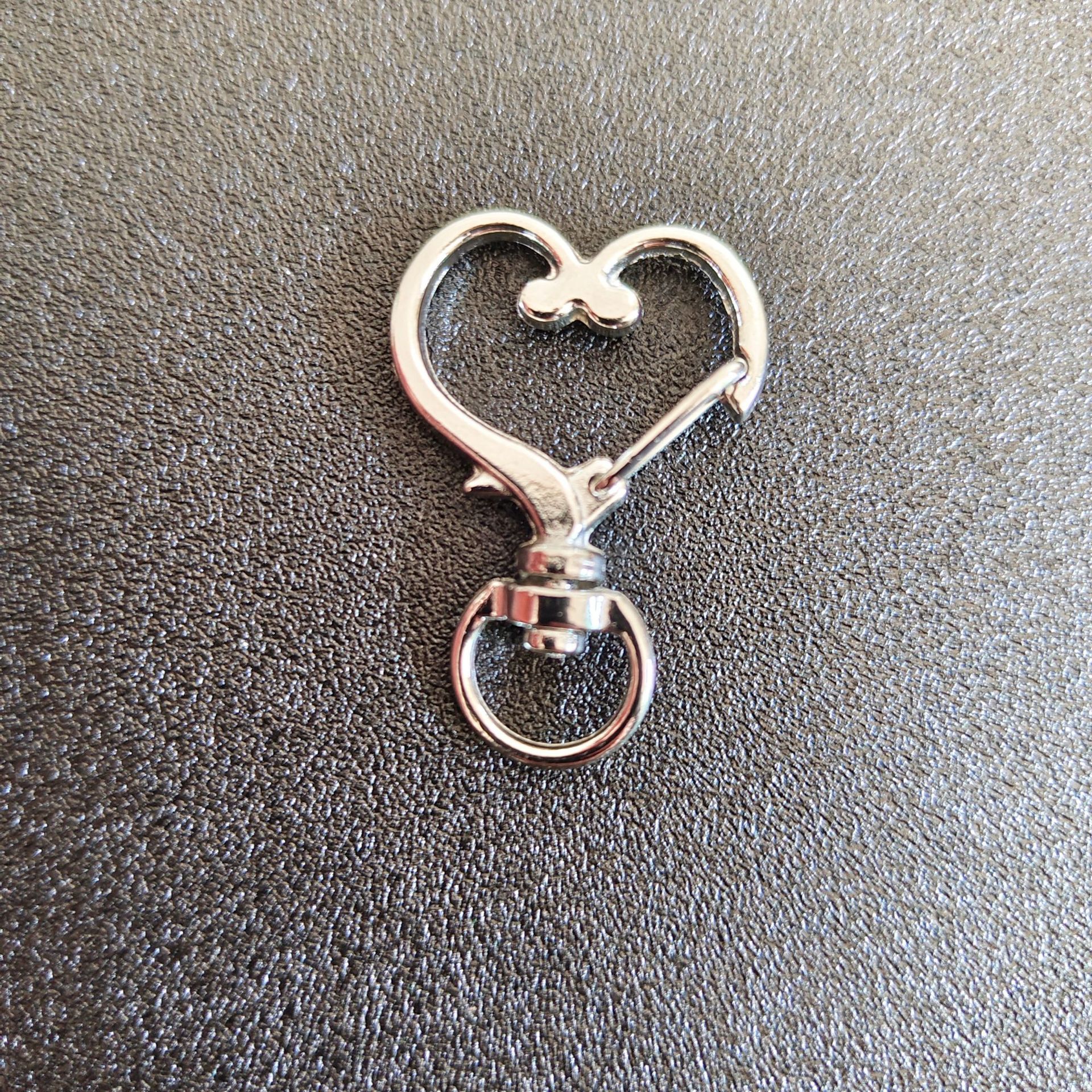 White k silver peach heart flower buckle