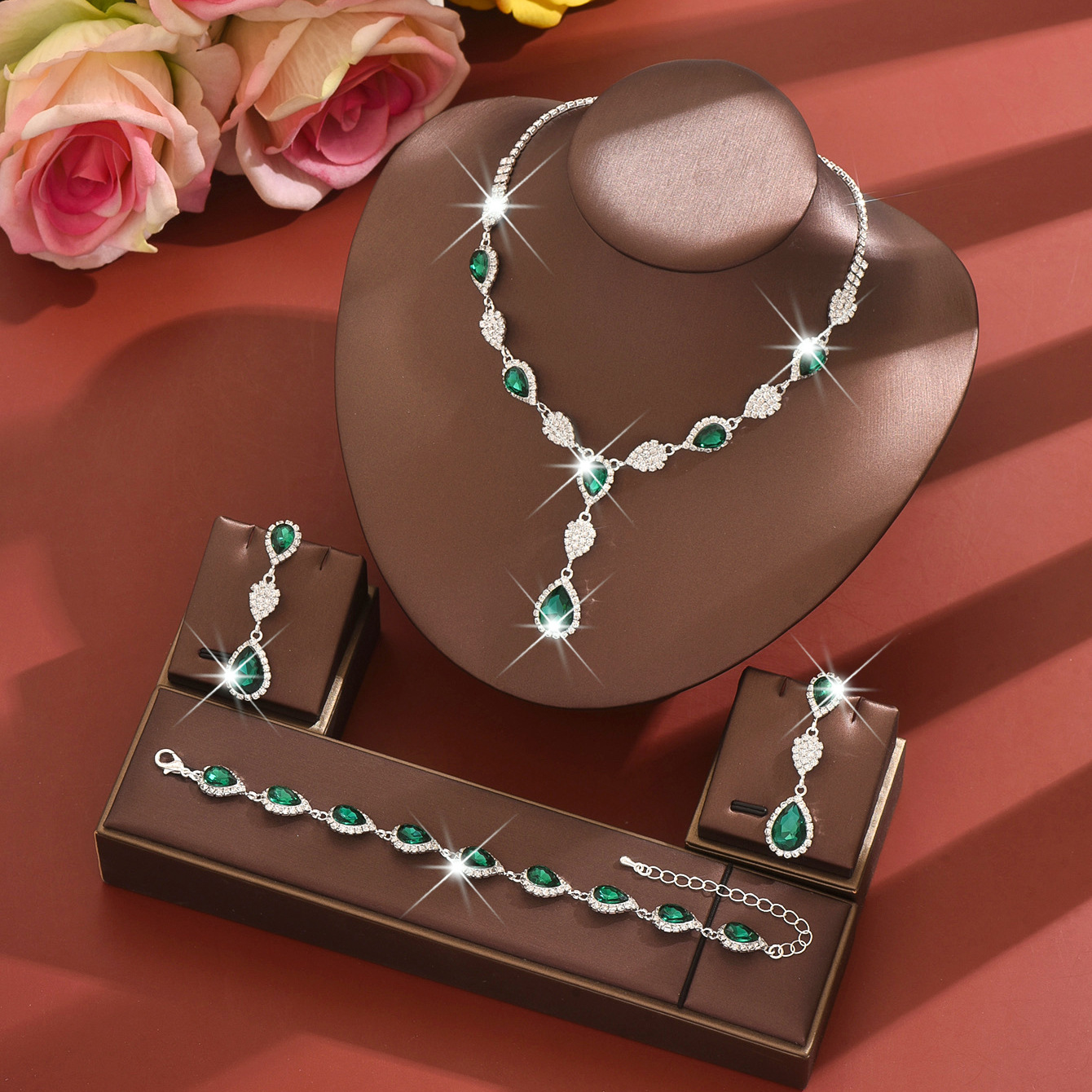 1662 796 green necklace earrings bracelet