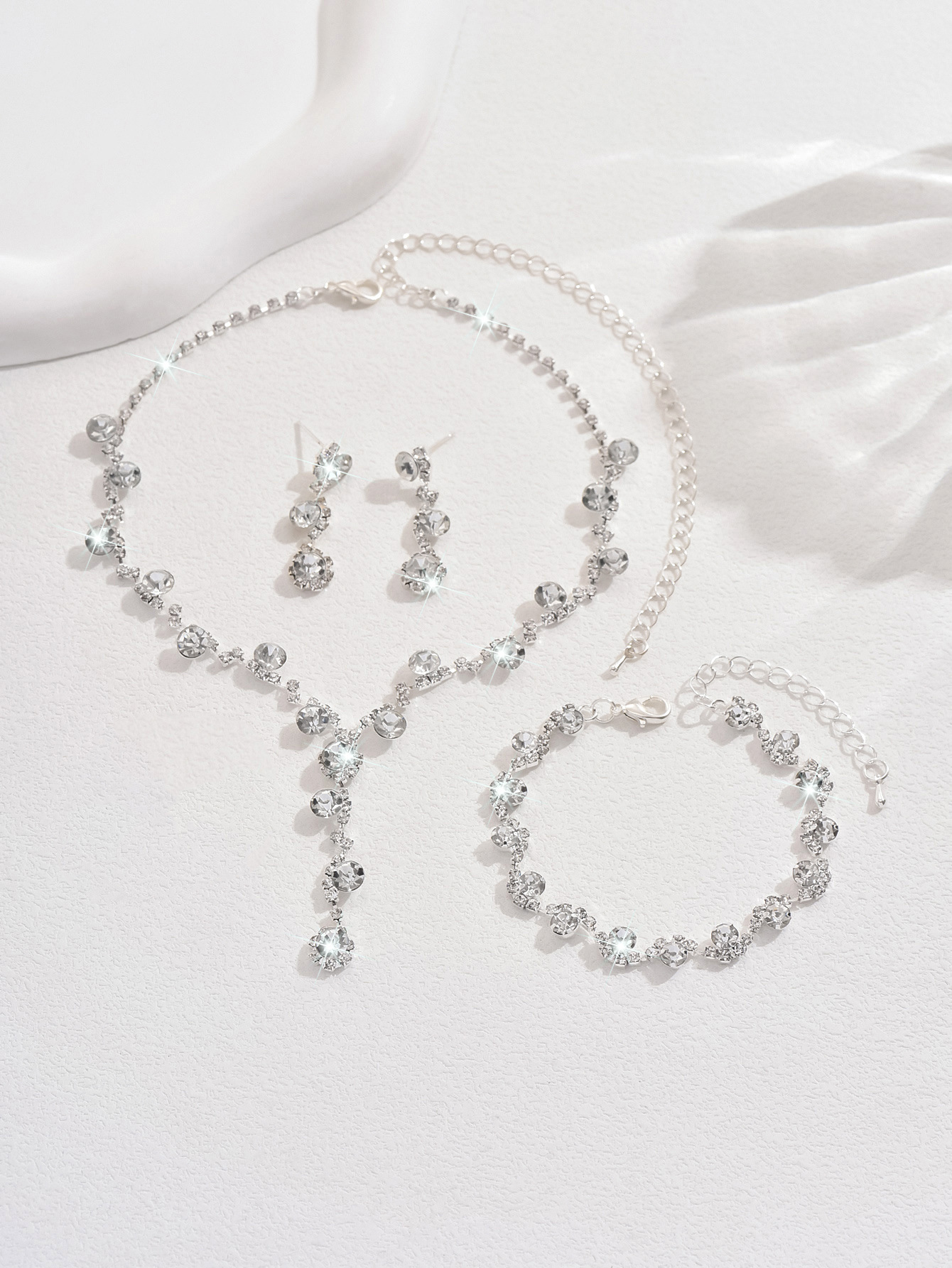 483 747 rhinestone necklace earrings bracelet set