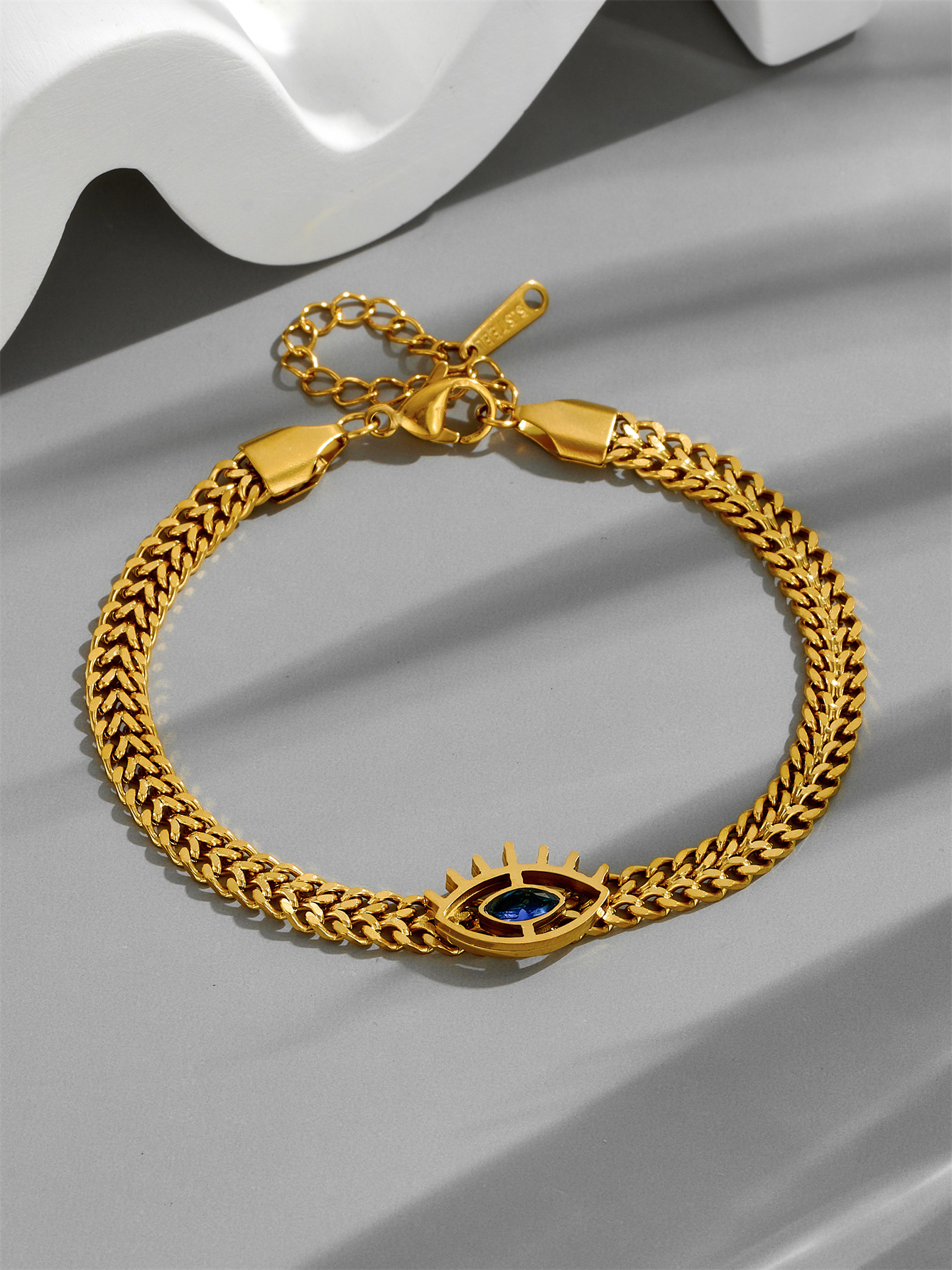 black eye bracelet
