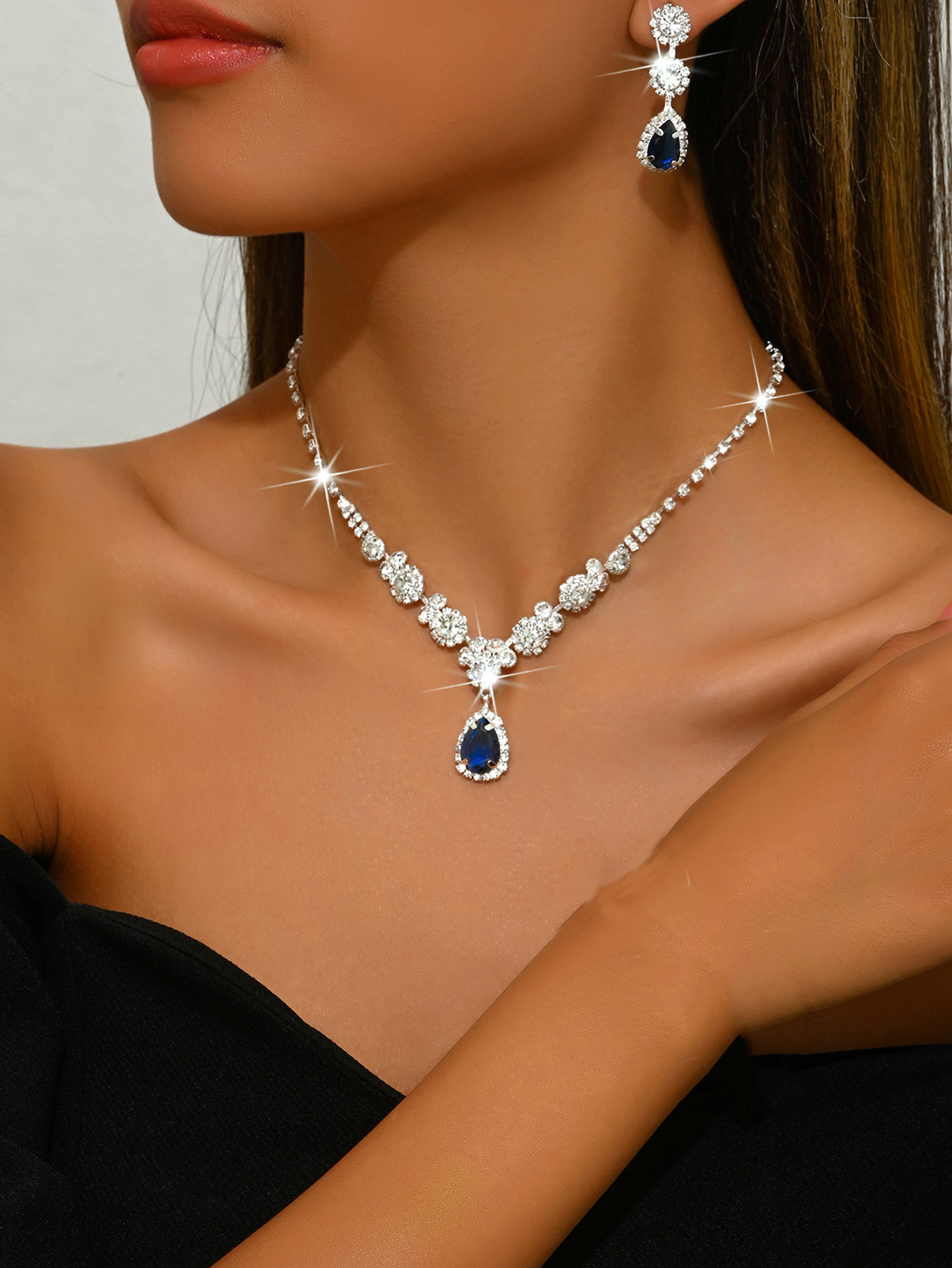 1544 silver sapphire blue necklace earrings