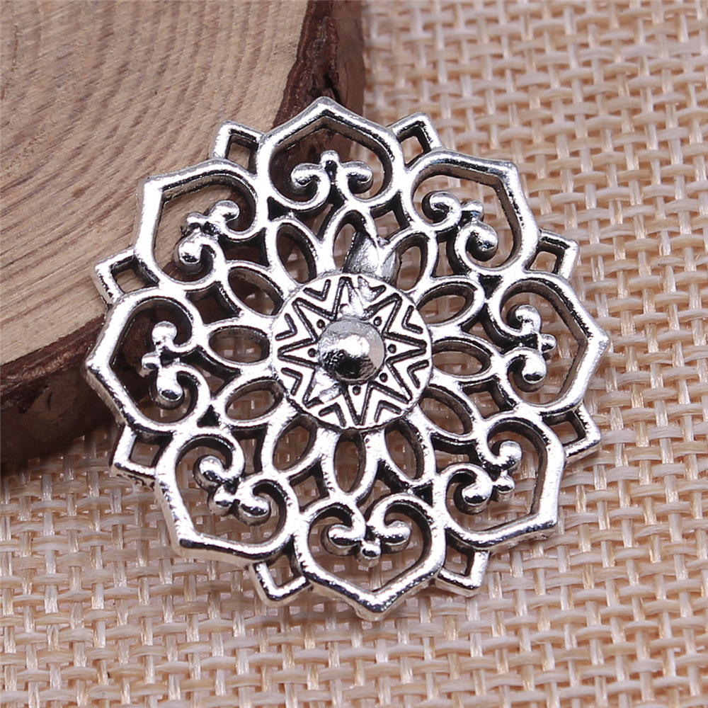 couleur argent antique