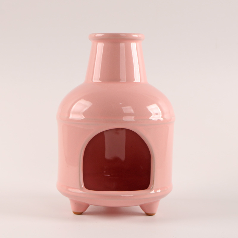 Three-legged chimney pink