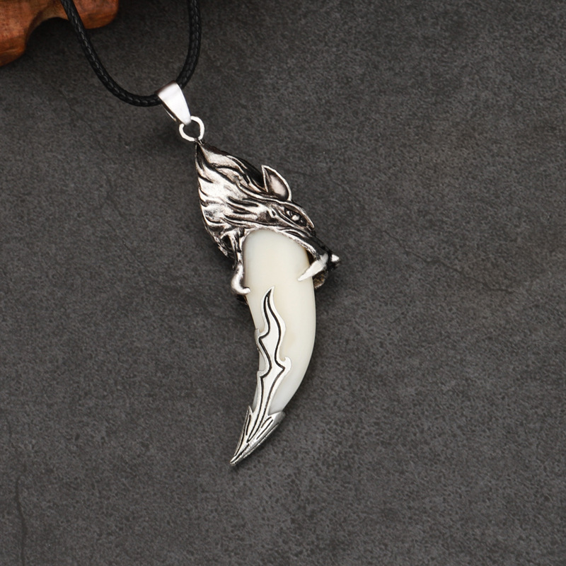 Pointed Spike [Leather Cord]]