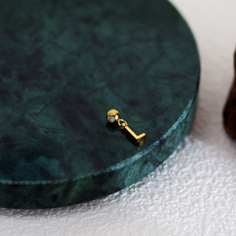 Letter Pendant (L)