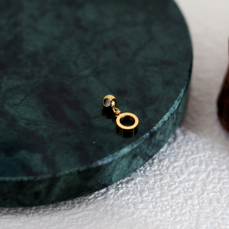 Letter Pendant (O)