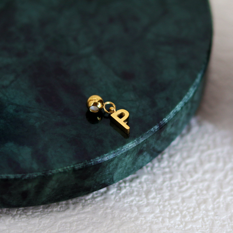 Letter Pendant (P)