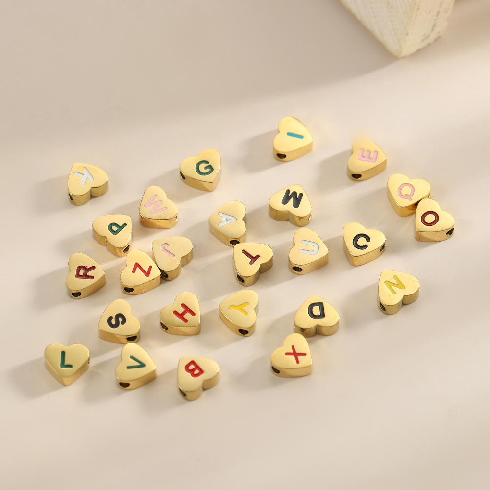 A set of 26 pieces