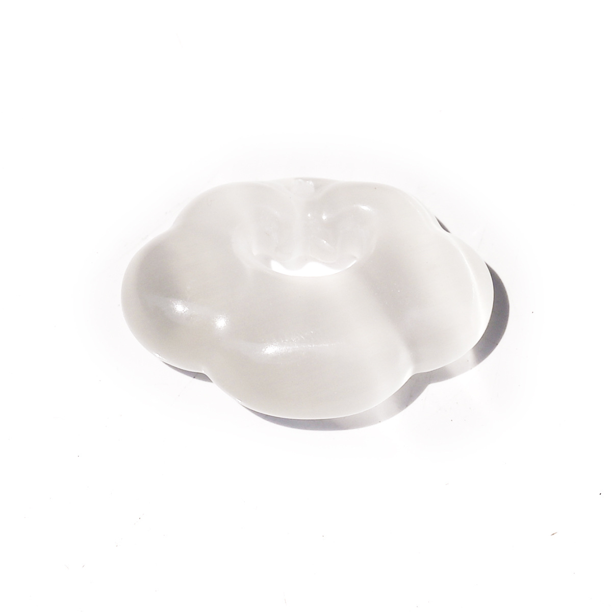 White cat s eye stone