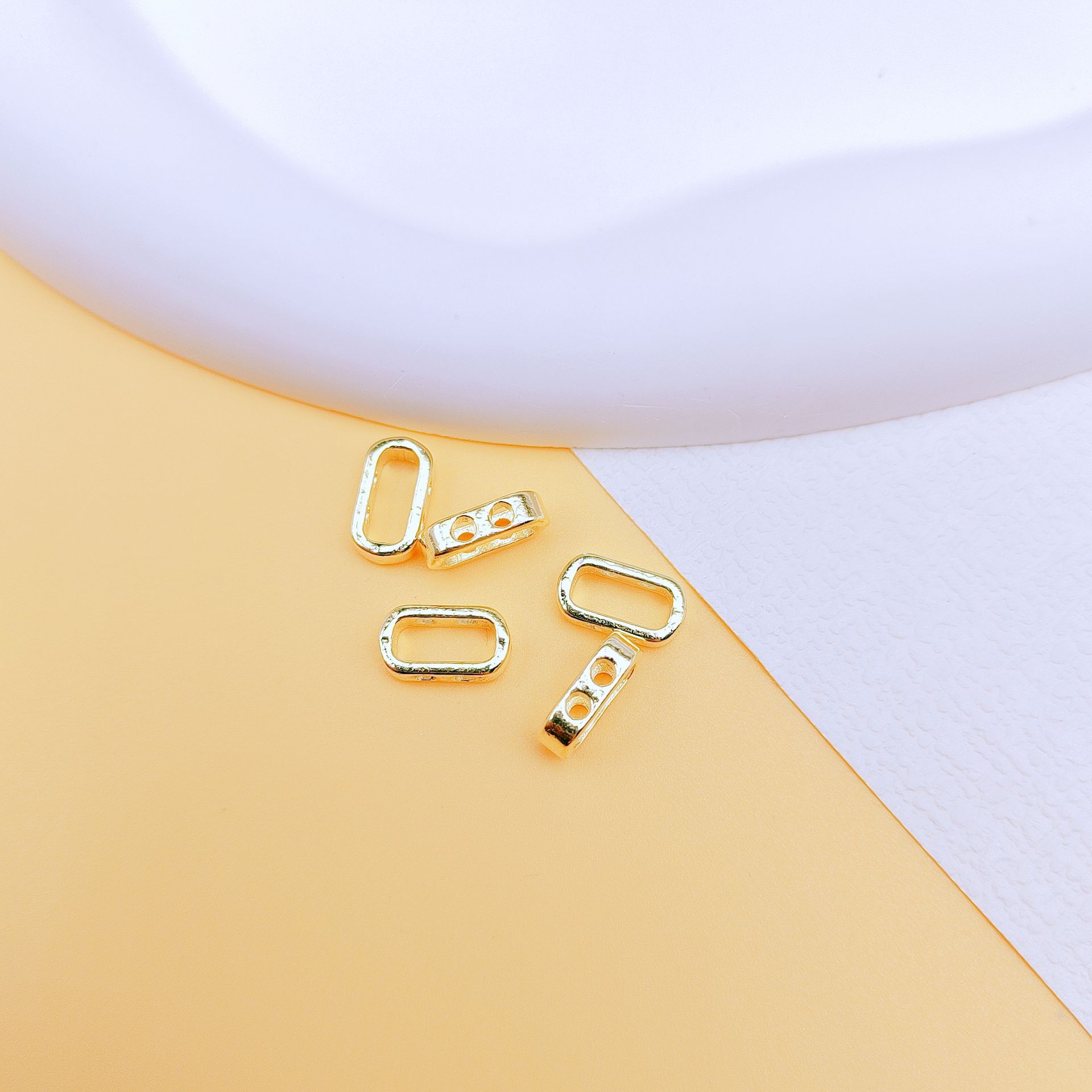 0233 four-hole gold
