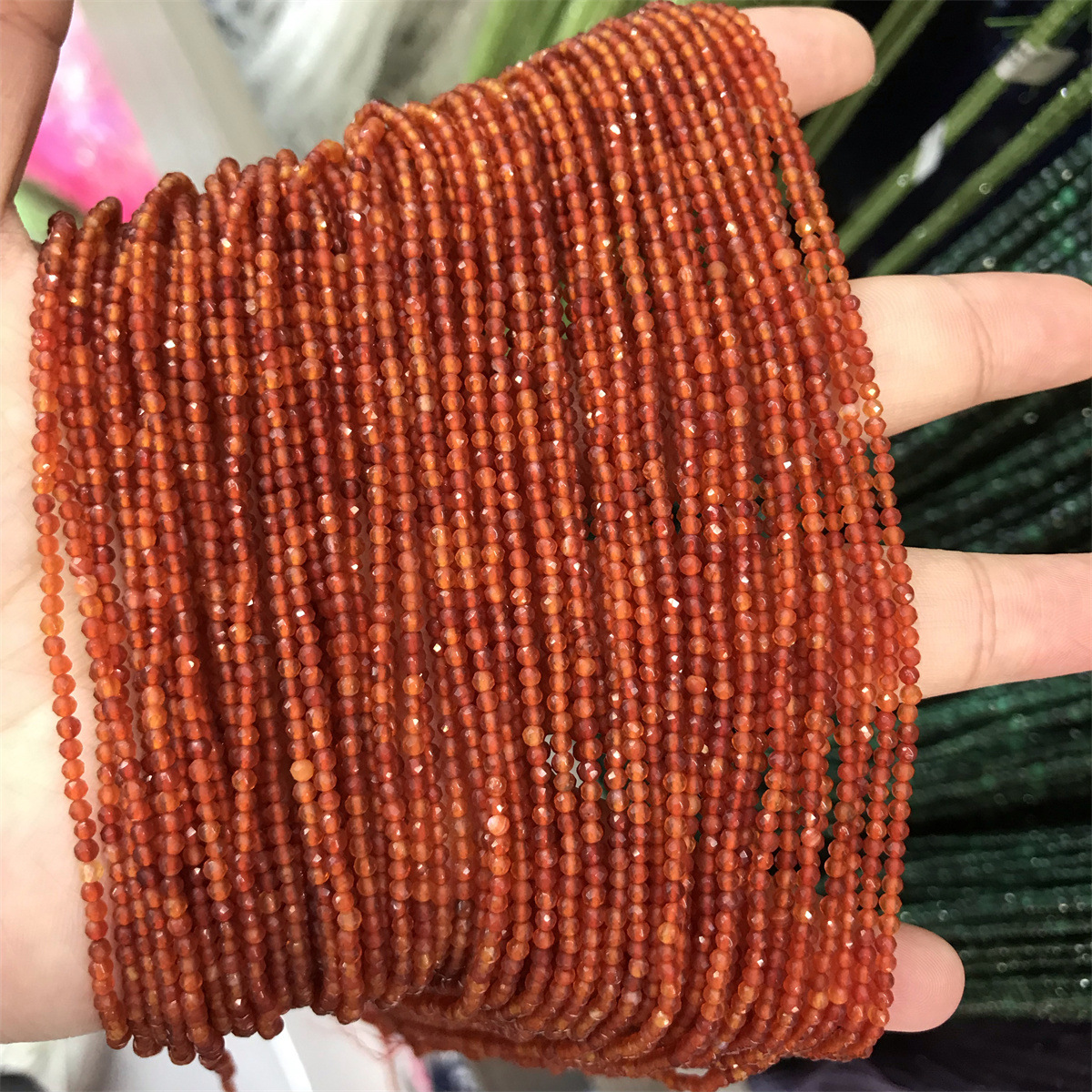 Faceted round beads: 2mma grade red agate