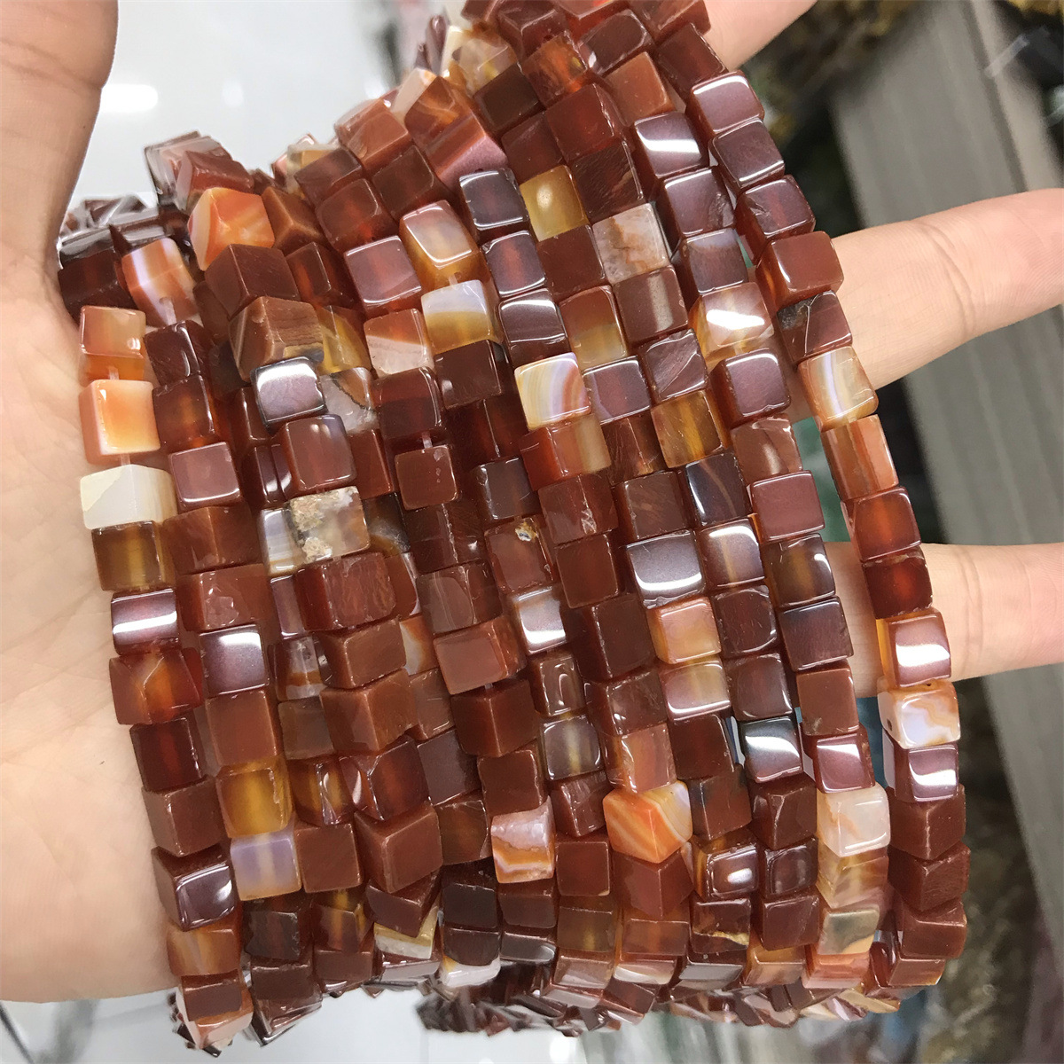Square grains: 6mm red agate
